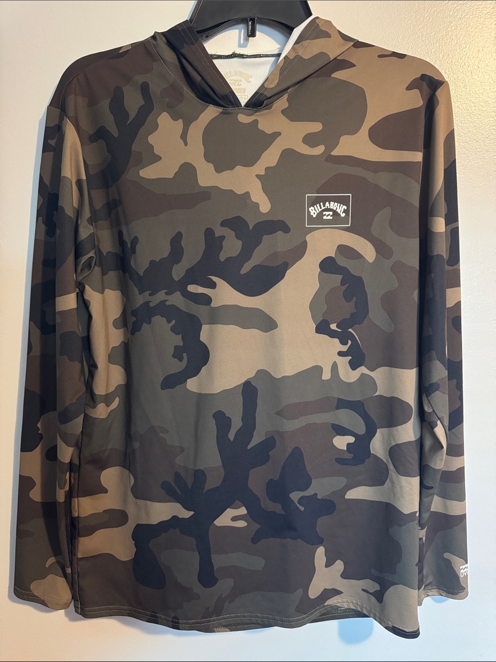 Billabong Men’s Camo Long-Sleeve UV Surf  Hoodie - Brown/Green/Black